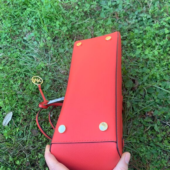 EUC Michael Kors Marilyn Medium Spiced Coral Saffiano Leather Tote Bag - Picture 8 of 14